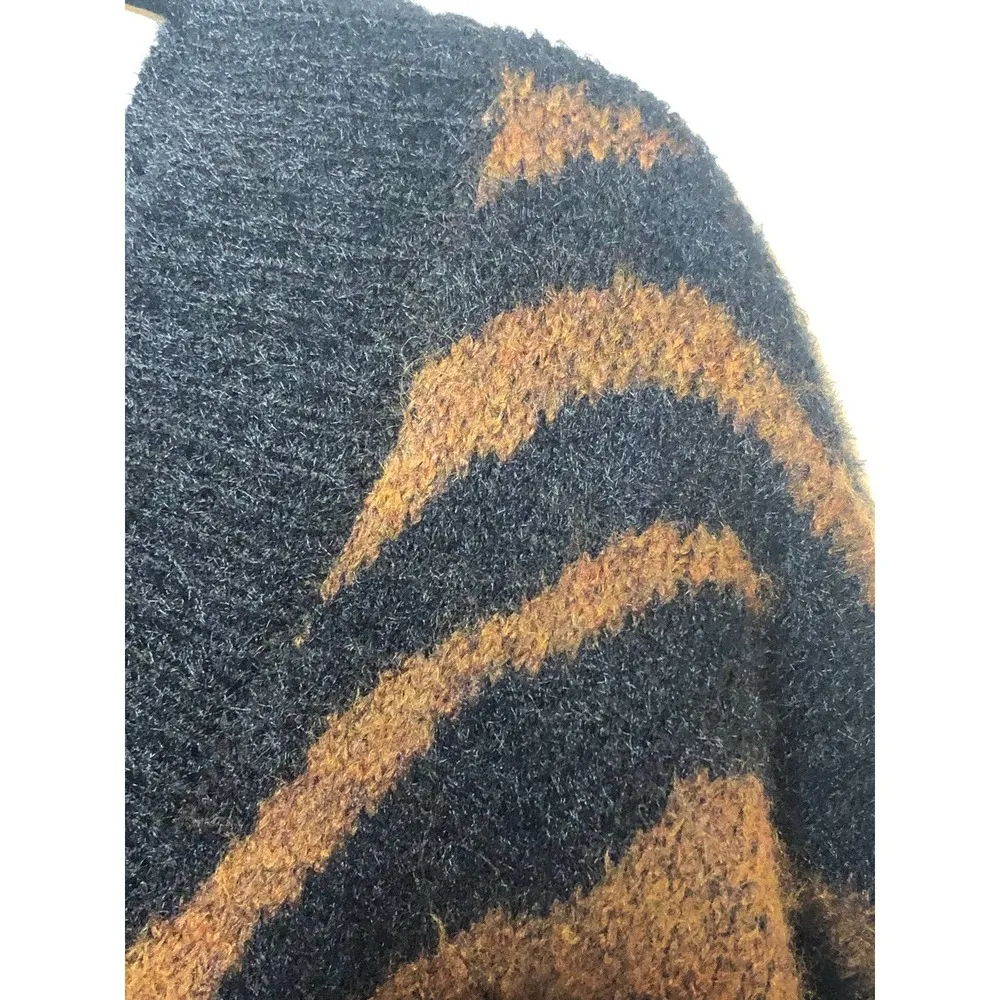 Peyton Jensen Animal Print Black Brown zebra Medium V Neck Sweater - Image 4