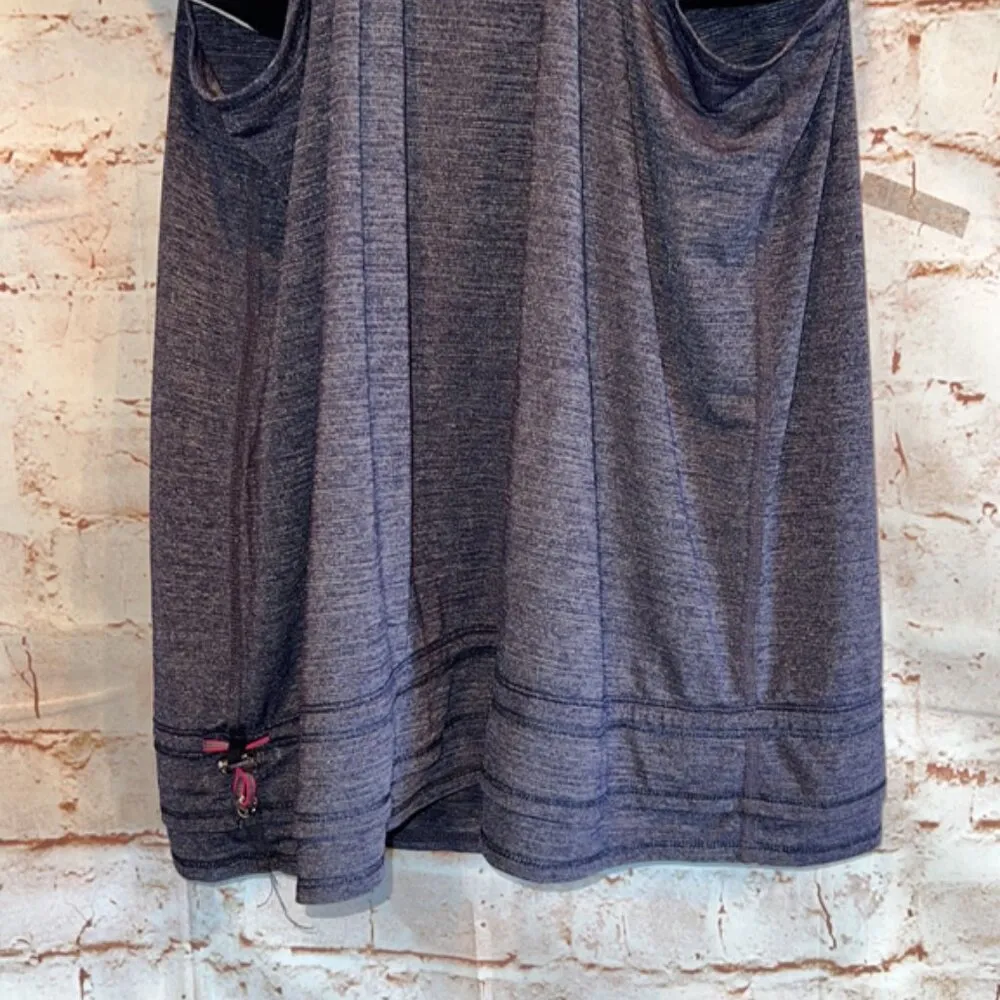 Lululemon Run Back on track tank top work out stripe built in bra 8 pull over - Image 6