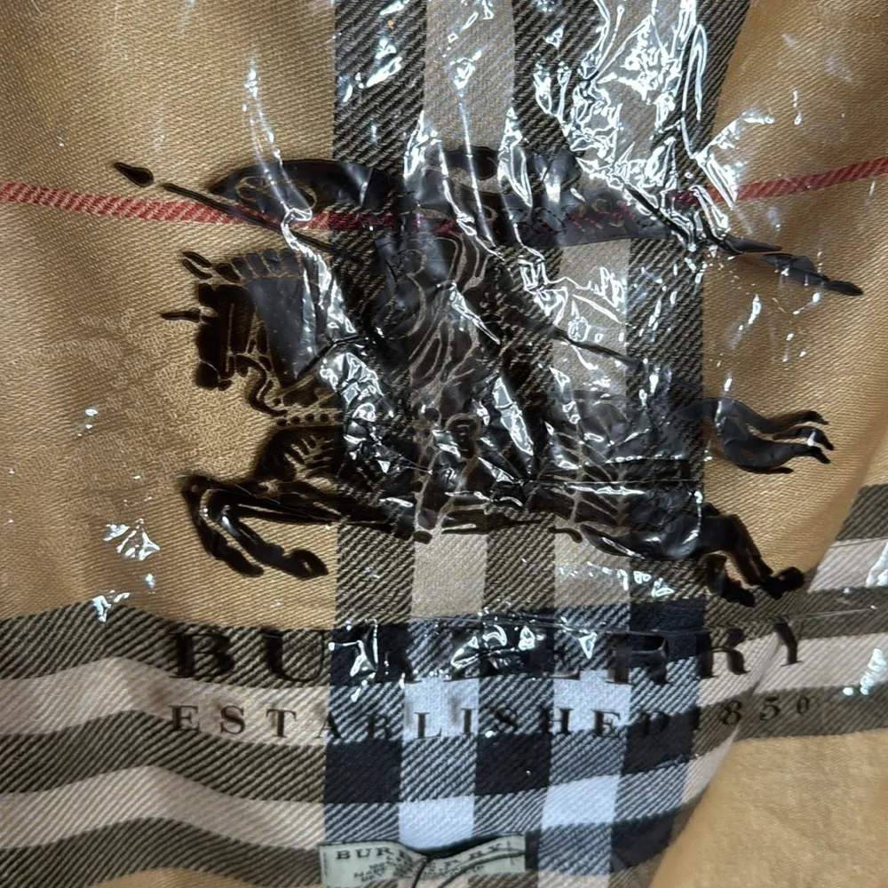 NWT Burberry Check 100% Cashmere Scarf Tan Beetroot - Image 6