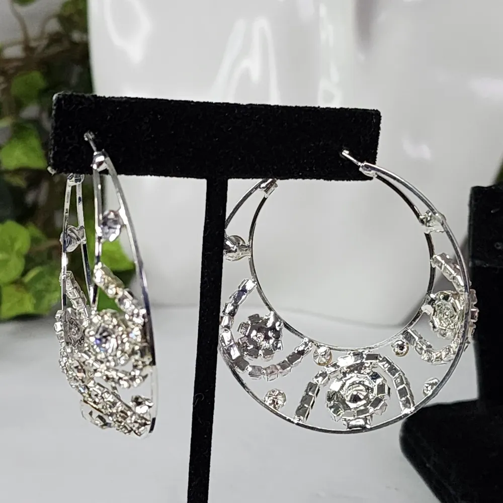 Silver Glam Hoop Earring with Zirconia Crystal Design - Image 6