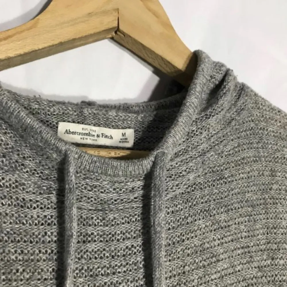 Abercrombie and Fitch grey hoodie
women’s medium - Image 2