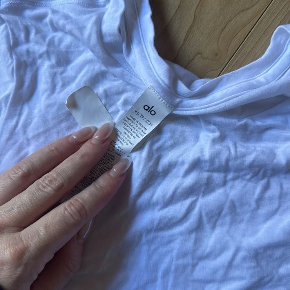 ALO WHITE TOP - Image 2