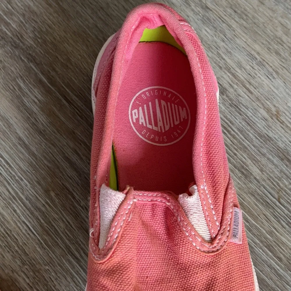 Palladium Canvas Slip On Shoes Size 5.5 - Image 12