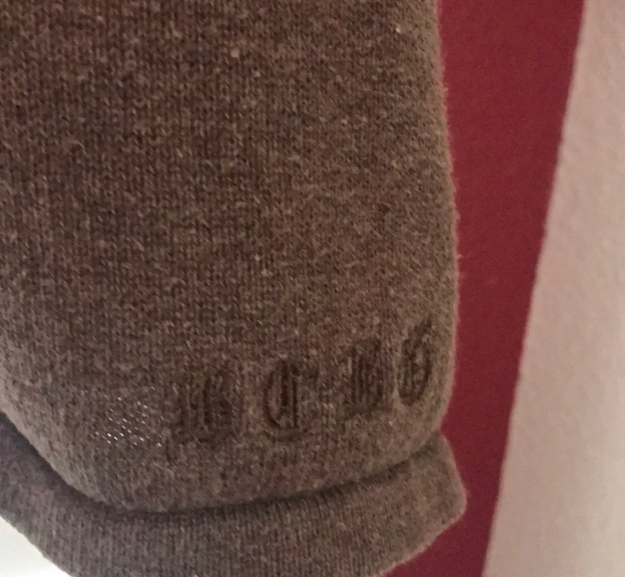 light sweater size L pre Owned - Image 4