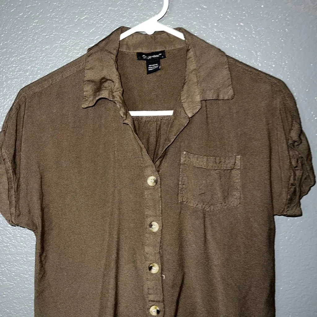 Style House Brown Button Front Short Sleeve Blouse – Collared Rayon Shirt – Boxy - Image 3