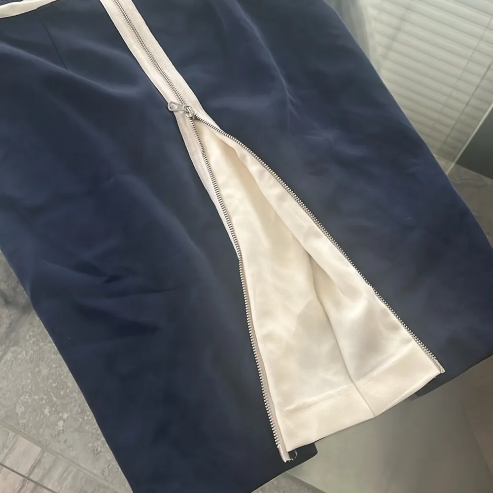 NWT Rag & Bone Midnight Scuba Skirt, Navy & Cream, Size 4 New w/Tag - Image 5