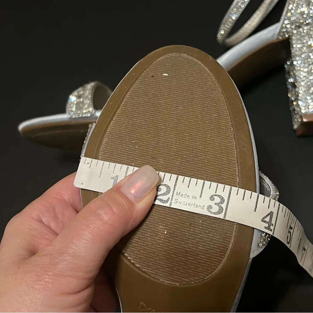 Dream Pairs bejeweled high heel sandals, sz 10,silver satin and rhinestones, NEW - Image 7