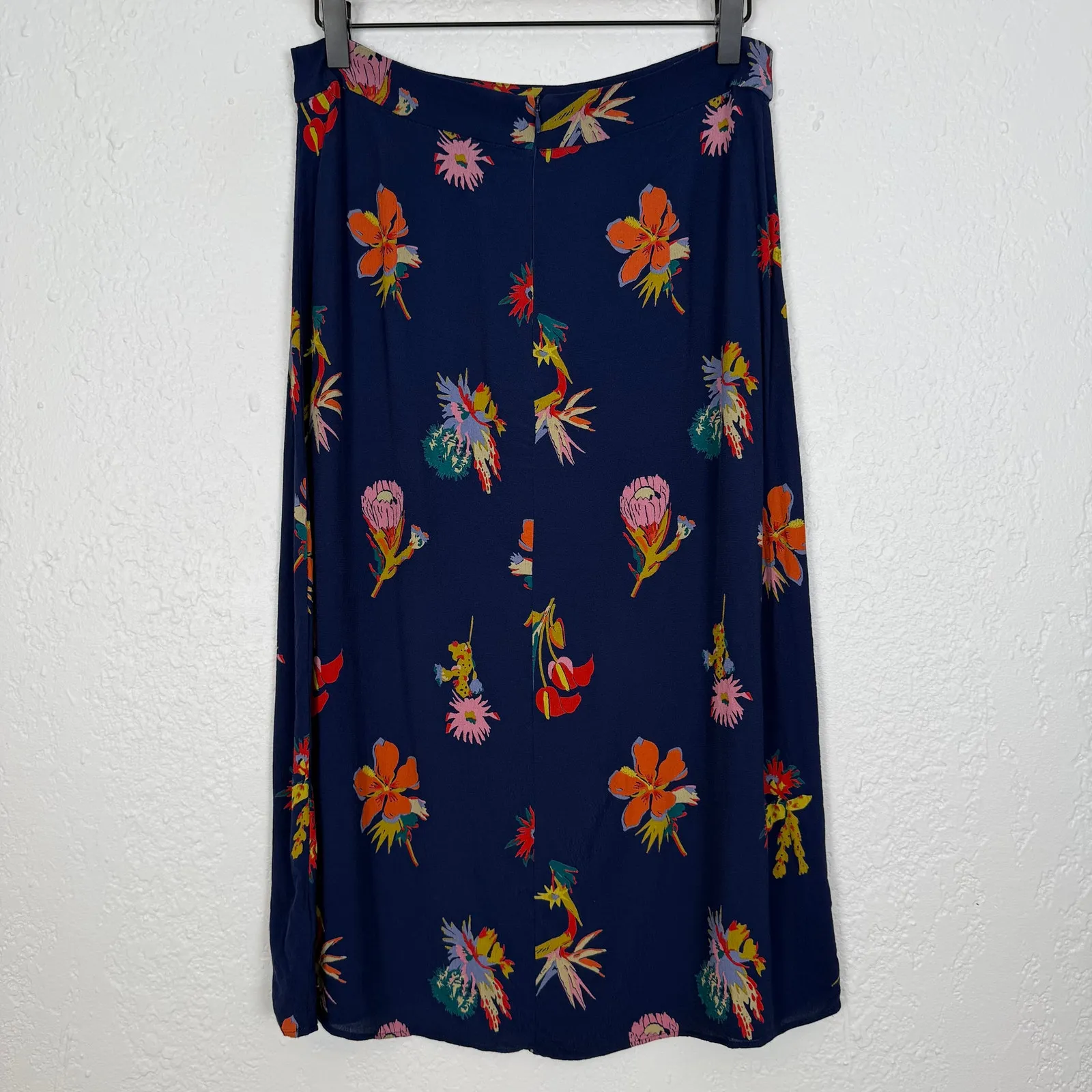 Madewell Atrium Midi Skirt in Bird of Paradise Navy Floral Size 6 - Image 3