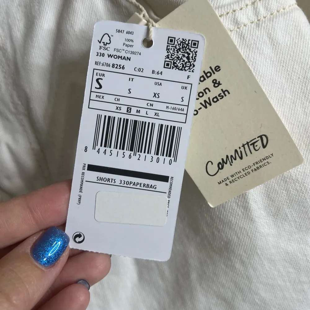 NWT MNG high waisted paper bag mom shorts XS White - Image 3