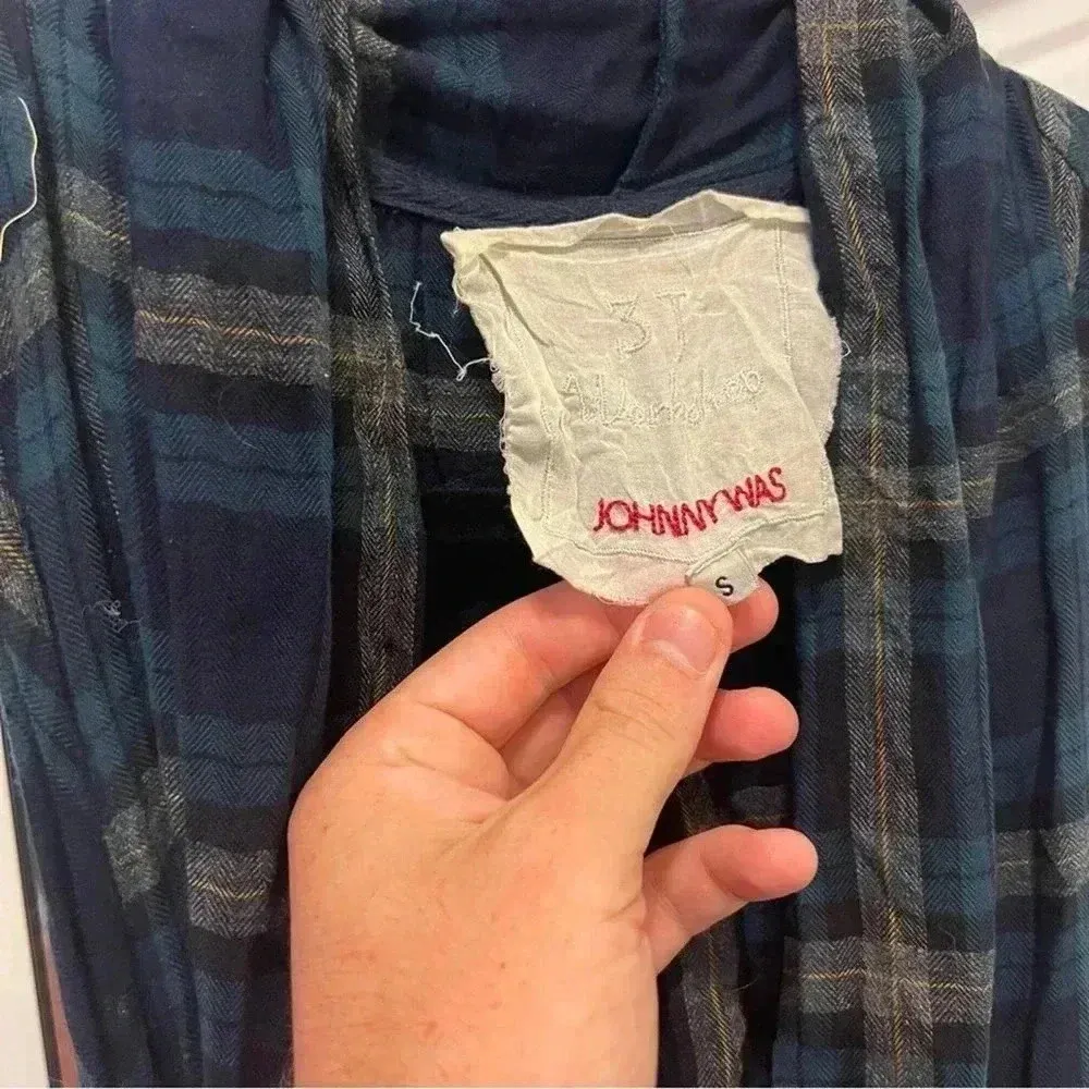 751 Johnny Was  Dion Draped Vest Belted Waist Embroidered Vest - Image 2