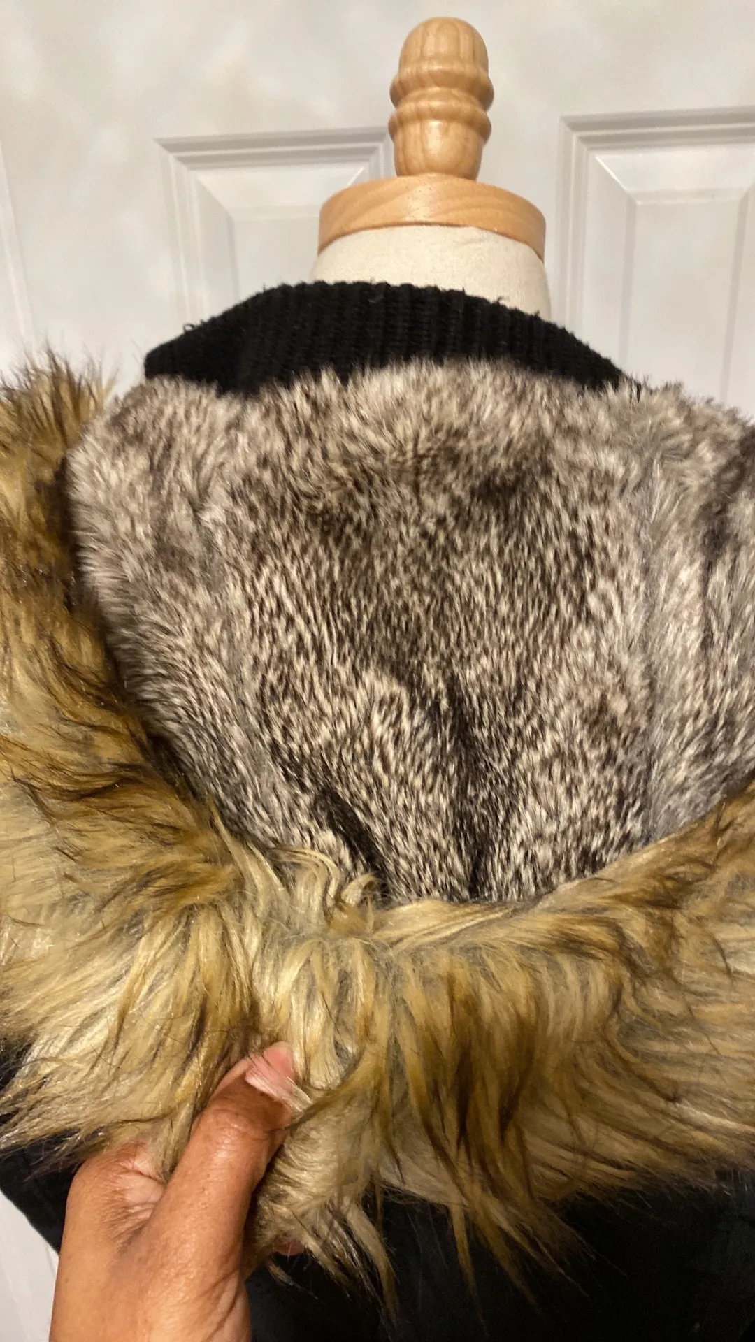 Vince Camuto Black Mid Weight Down Coat - Image 6