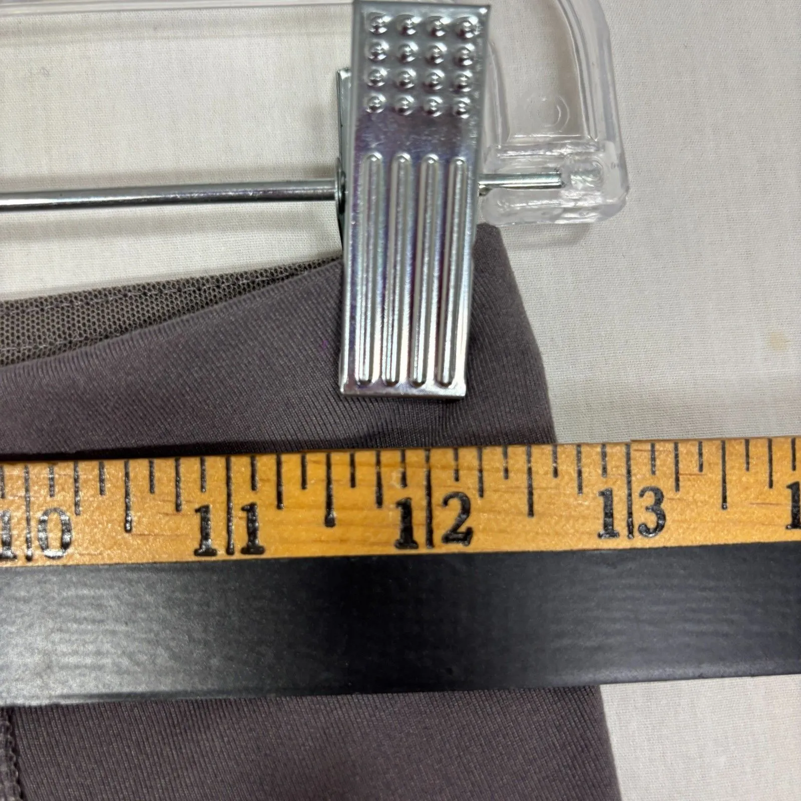 Marika 7/8 Legging Womens S Criss Cross Lower Side Panel Gray Yoga Lounge Pocket - Image 4