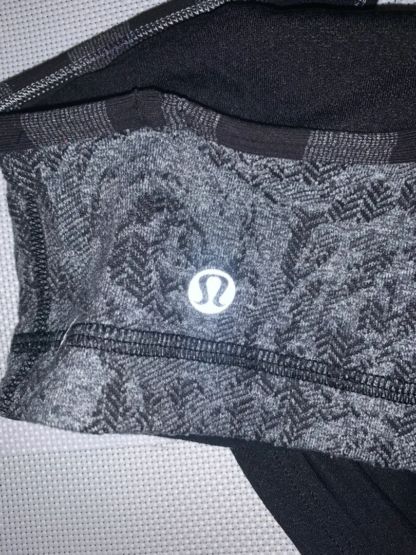 Lululemon No Limits Tank - Image 4