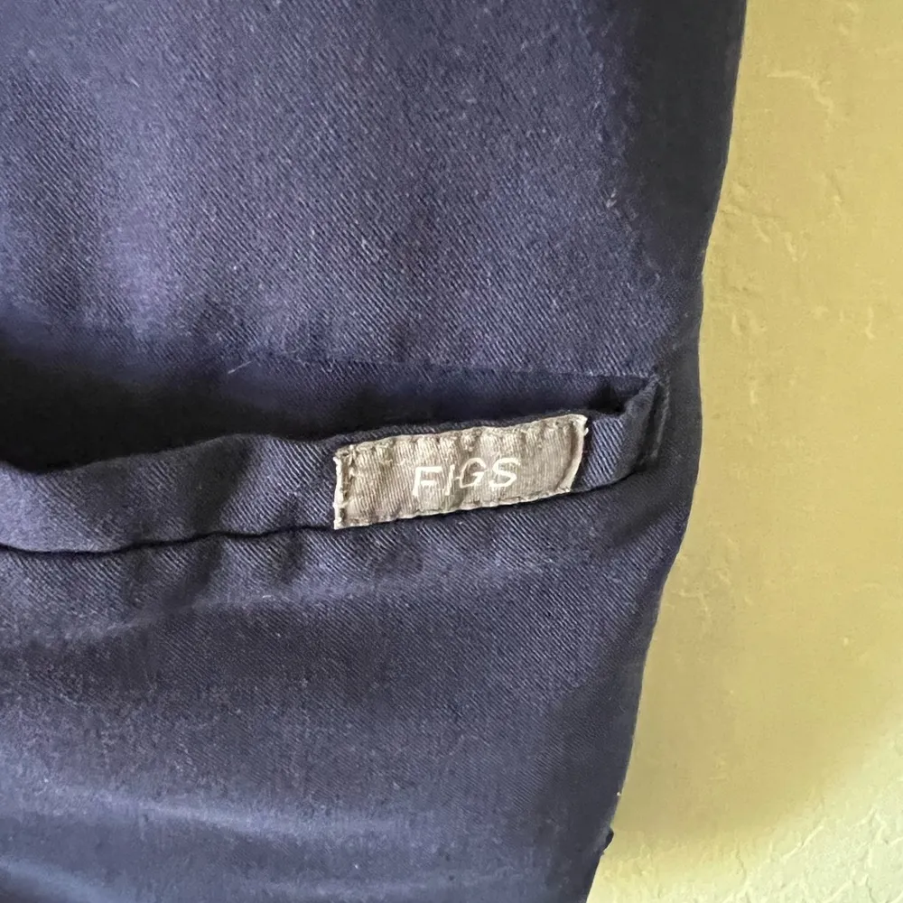 XS blue scrub top - Image 4