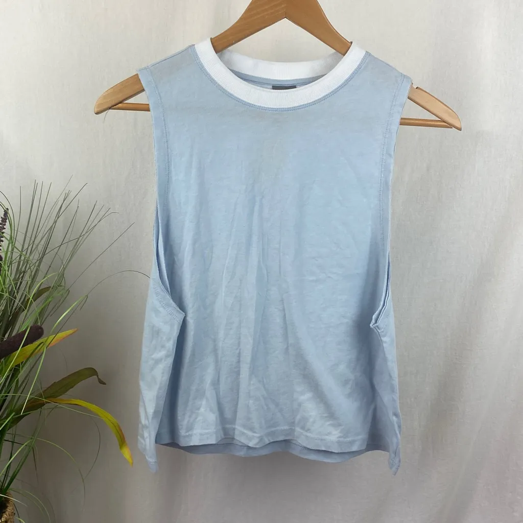 Sweaty Betty Light Blue Sleeveless SB LDN Print Sport Athletic Workout Tank Top - Image 3