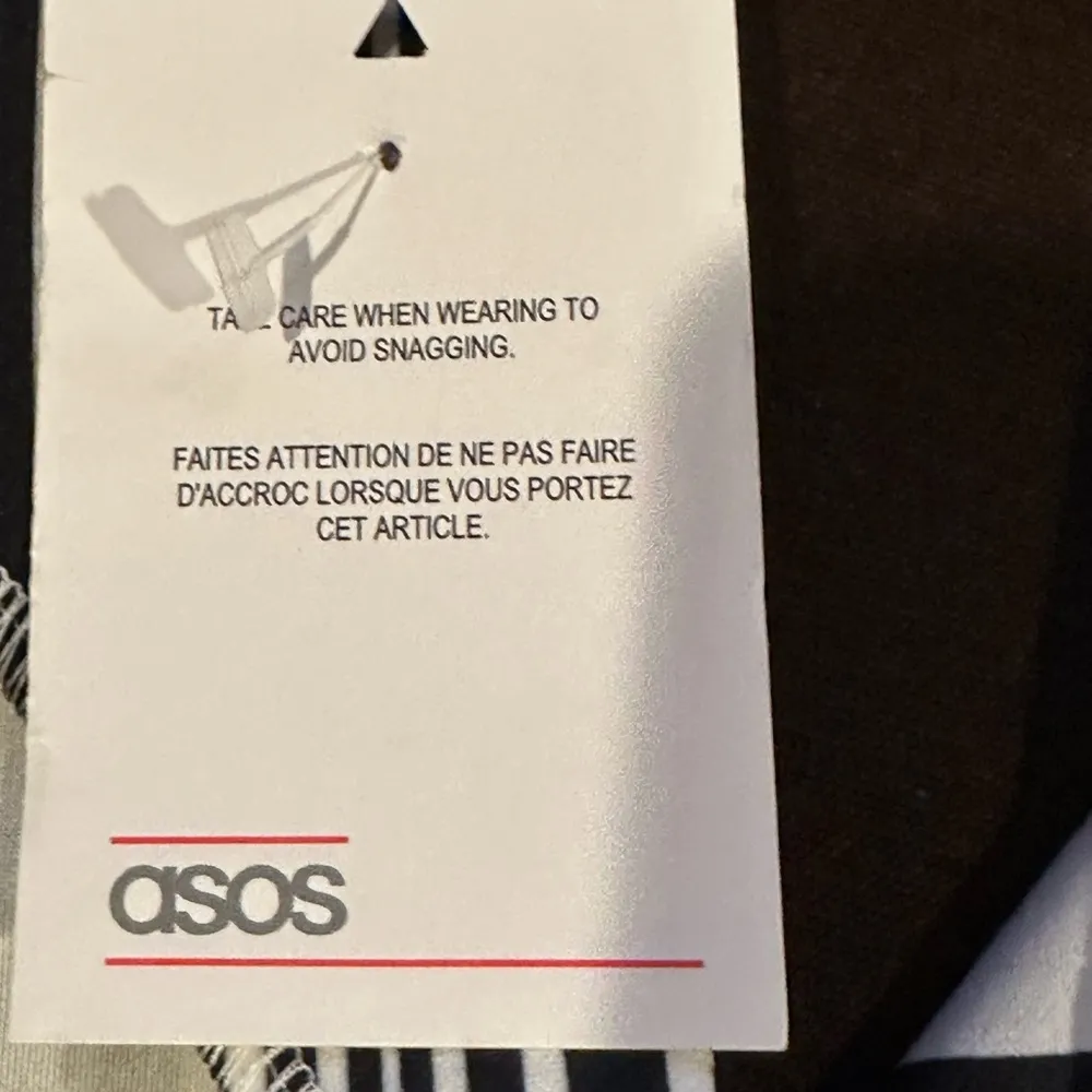 ASOS  NWT Awing Stripe Design  Stripe,Black & White, wrap front slit-dress Sz 4 - Image 13