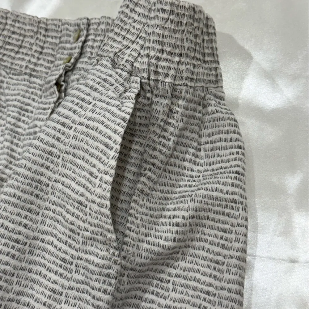 adL For Art Linen Shorts High Waisted Striped Gray Medium Coastal Chic Minimal - Image 9