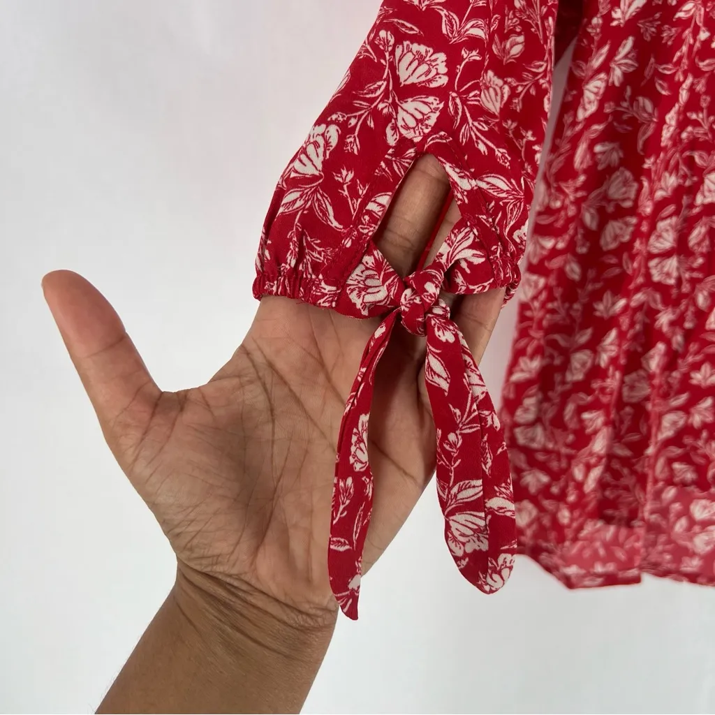 Papermoon Larie Tie Sleeve Red‎ Floral Print High Low Chiffon Blouse NWT Size L - Image 4