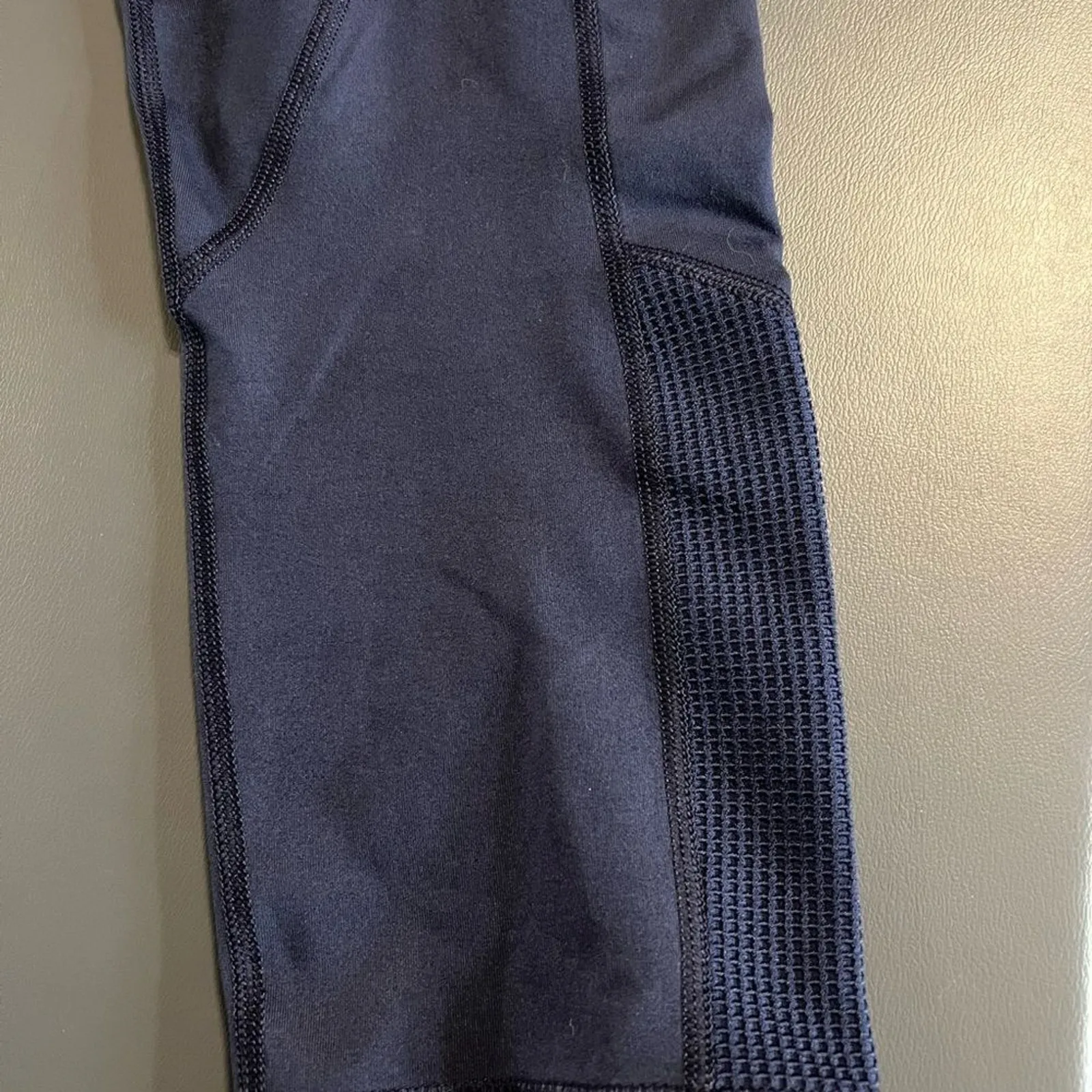 Splendid Cropped Leggings Academy Navy  Sz Small - Image 7