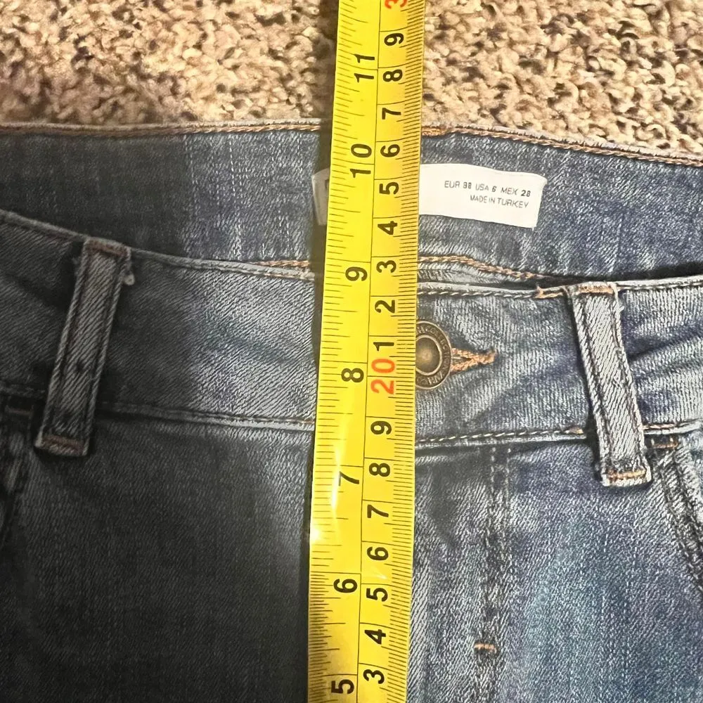 ZARA Distressed Skinny Jeans with Metallic Side Stripe Detail Medium Wash Size 8 - Image 5