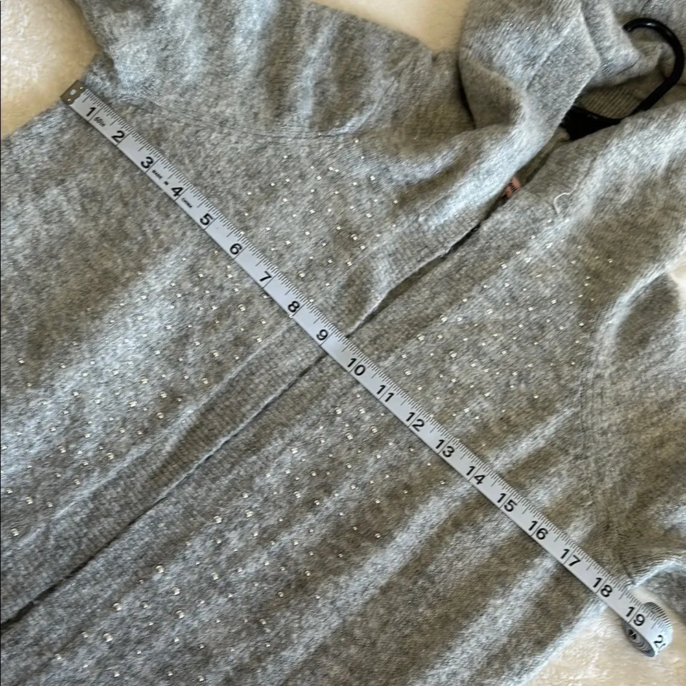Juicy Couture Hooded Sweater Gray with some Embellishment and Pockets Size XS - Image 10