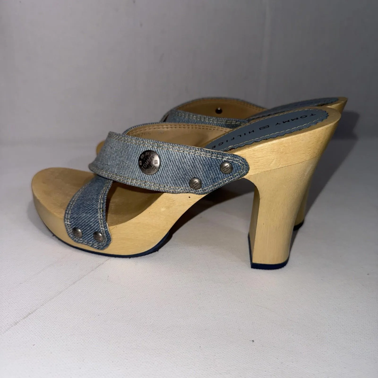 Vintage Tommy Hilfiger Y2K 90s Studded Wooden Block Denim Heels Size 6M - Image 6