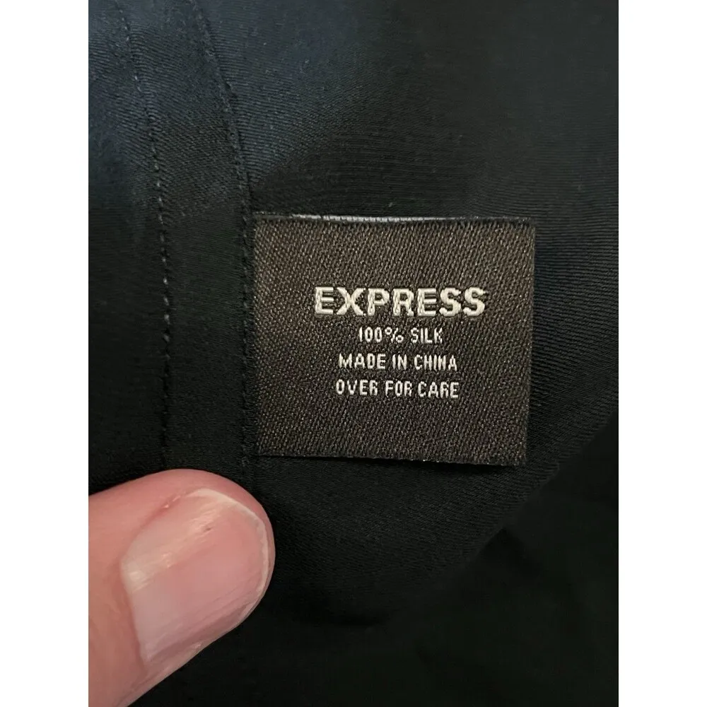 Express 100% Silk Women’s Size Medium Two Button Black Single Breasted Blazer - Image 6
