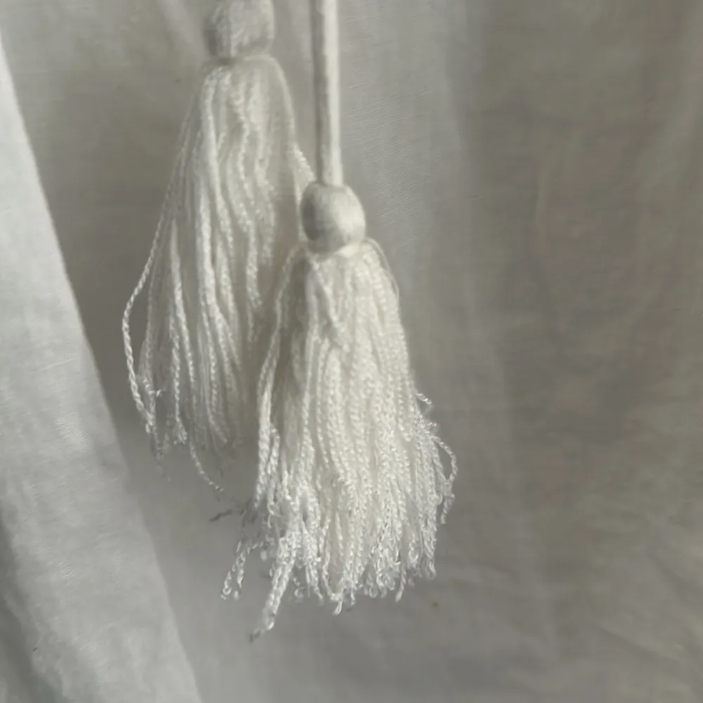 Vince Camuto White Blouse 3/4 sleeve cotton tie tassel size Large Top - Image 5