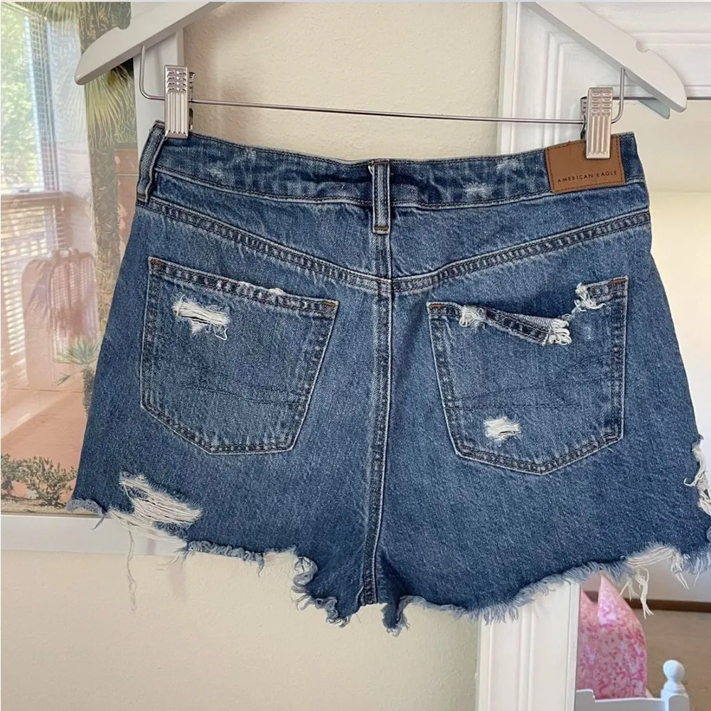 American Eagle Comfort Stretch Waistband Mom Shorts - Image 5