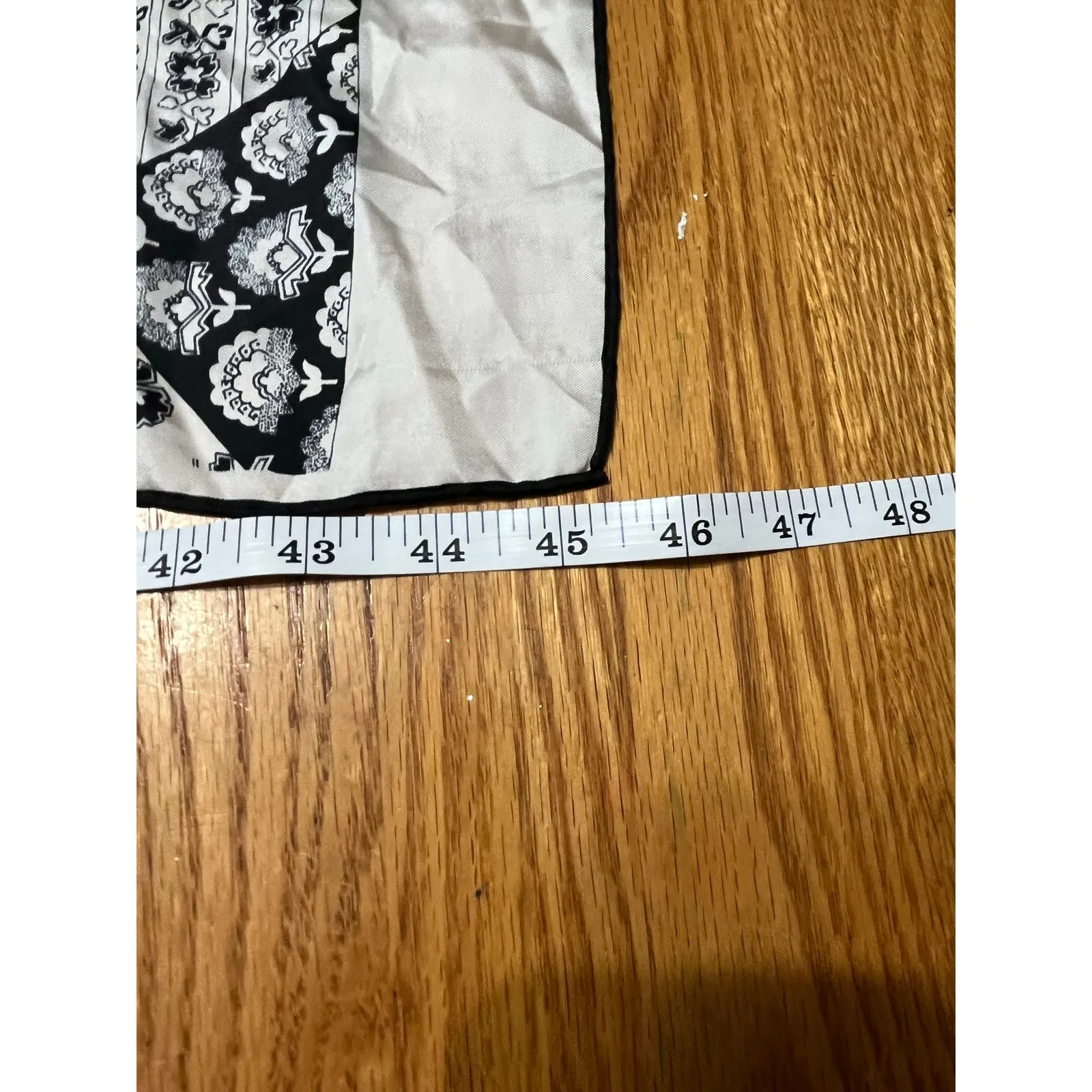 VTG Echo Scarf Azlon Silk Blend Black & White Paisley Geometric Made in Japan - Image 7