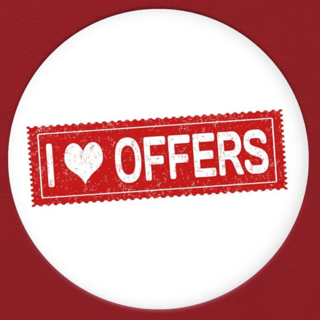 NWOT COACH  MEDIUM CORNER ZIP WALLET WITH MINI VINTAGE ROSE PRINT - Image 5