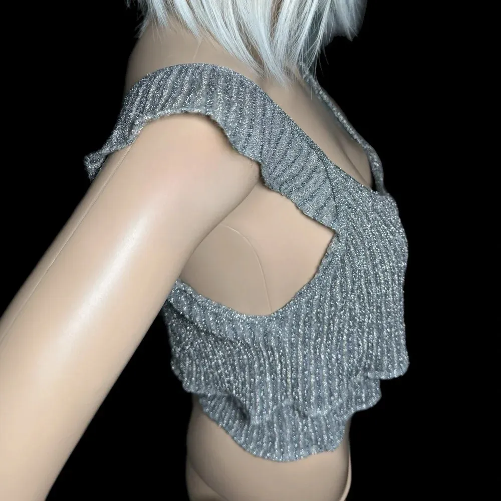 Y2K Cropped Metallic Silver Knit Ruffle Cropped Tank Top XS - Image 4