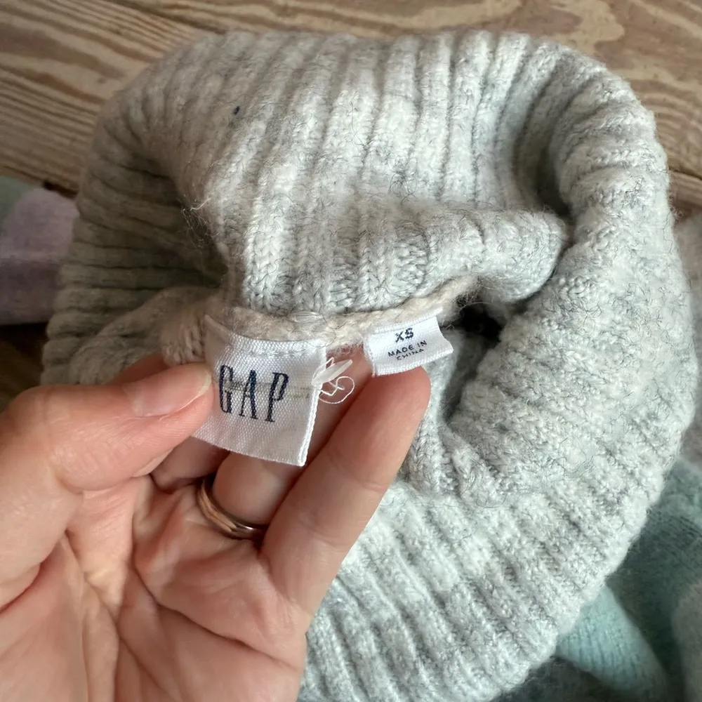 Gap  Striped Pastel Sweater size xs - Image 2