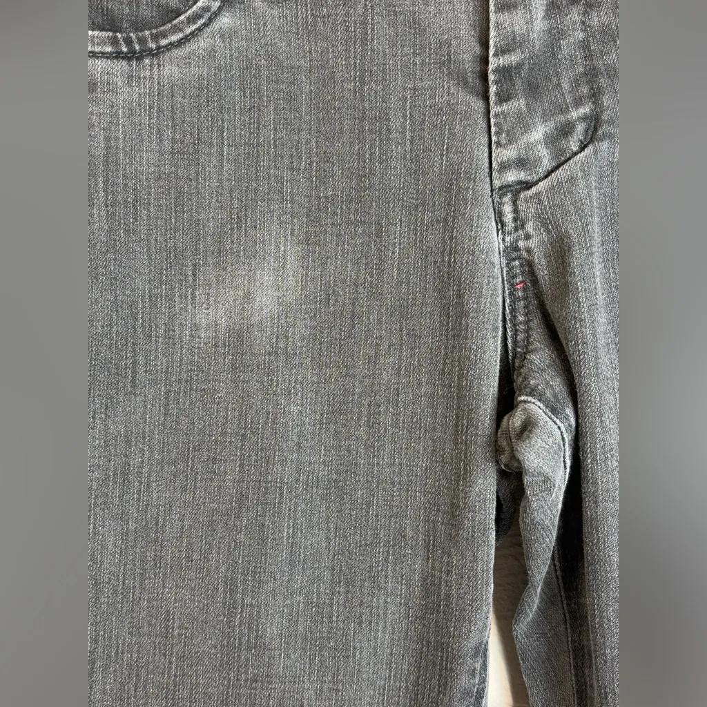 Suzy Radcliffe Woman’s Grey Denim Casual Minimalist Trendy Skinny Jeans Size 30 Gray - Image 3