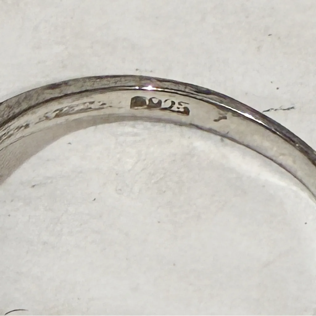 Sterling Silver White Gem Stone Accented Solitaire Engagement‎ Size 7 - Image 3