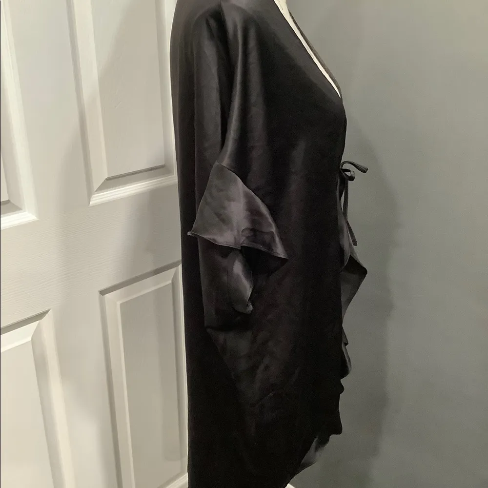 NWT VICTORIAS SECRET COVER UP - Image 2