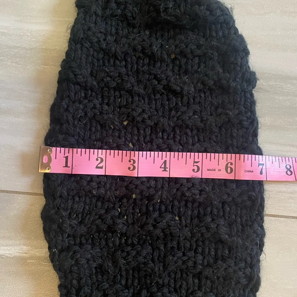 Jessica Simpson Acrylic Solid Black Knitted Long Scarf with Fringe - Image 2