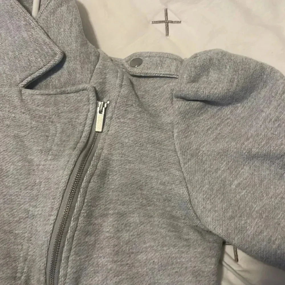 Lauren Conrad XS cropped gray sweatshirt jacket - Image 8