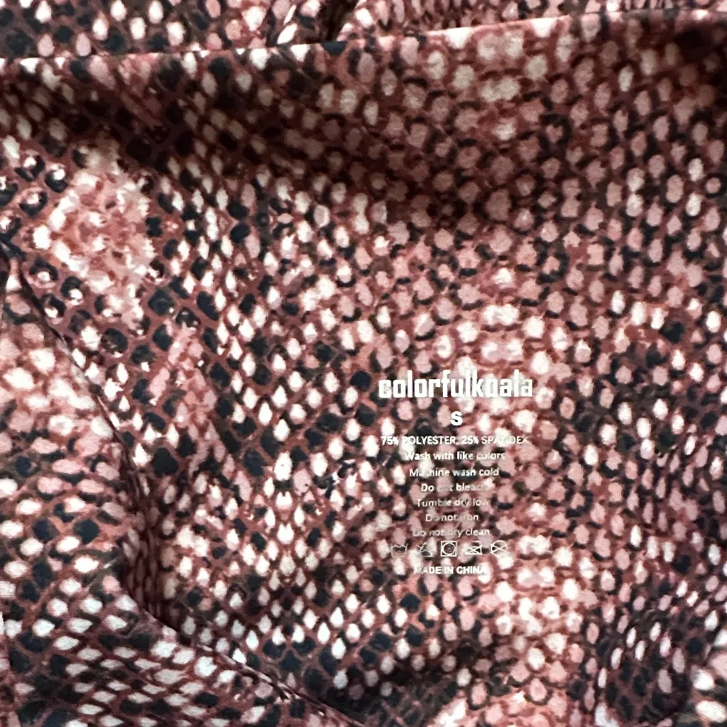 COLORFUL KOALA PINK SNAKE SKIN YOGA LEGGINGS - Image 2