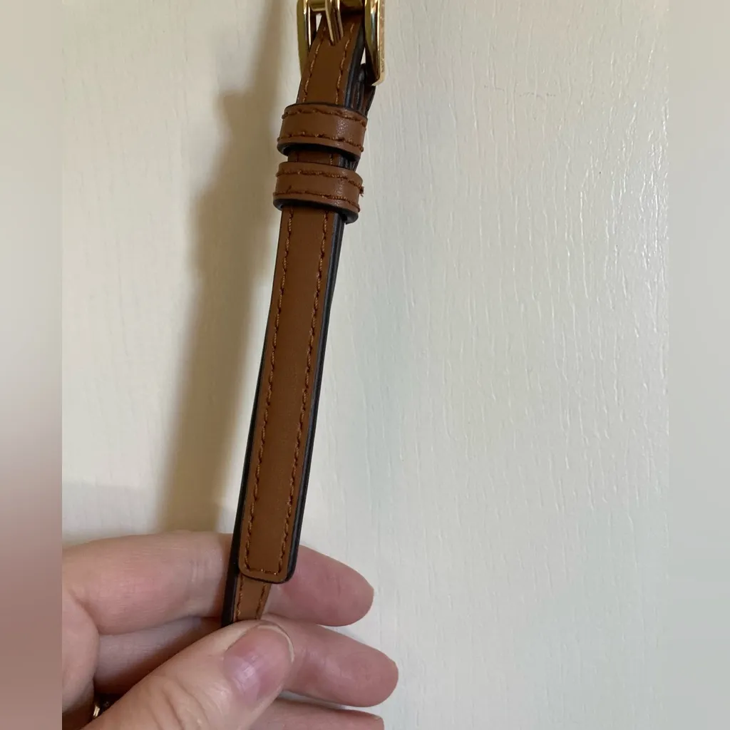 ***Michael Kors New Large Jet Set Vanilla Signature Logo East/West Crossbody - Image 8