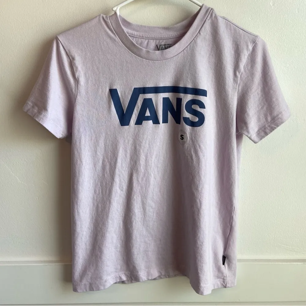 NWOT Vans Lavender Fog Flying V Crew Short Sleeve Shirt - Image 2