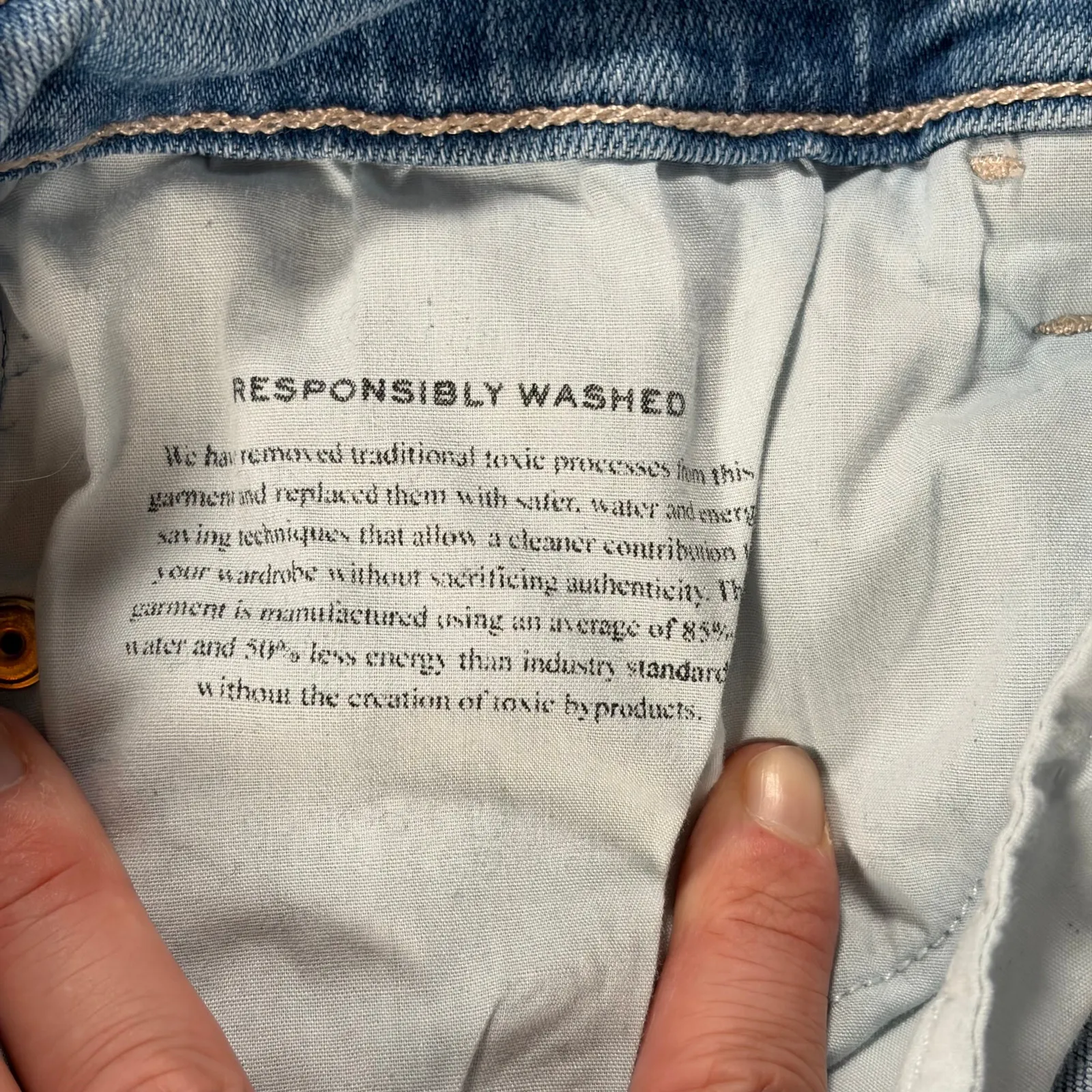 Frame Le High Skinny Jeans med light wash.  Size 28. distressed cuffs. luxury - Image 4