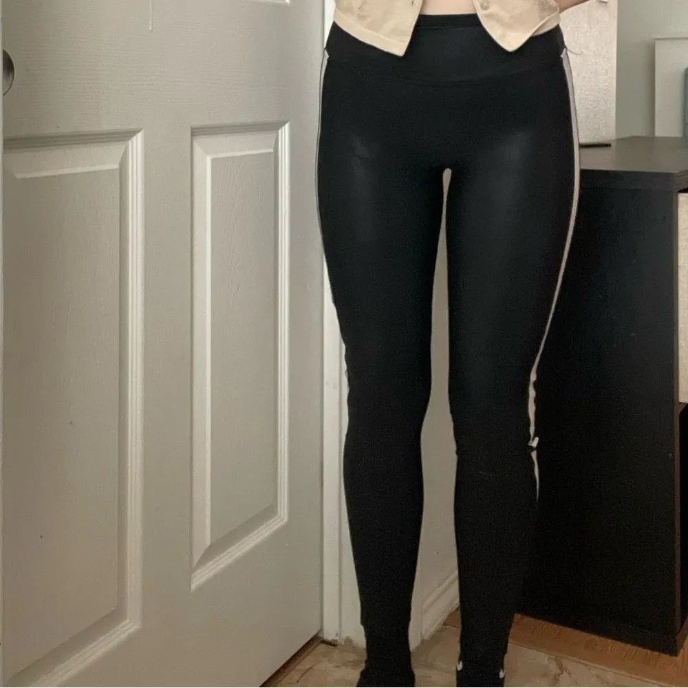 SPANX Faux Leather Side Stripe Leggings‎ Size Small - Image 2