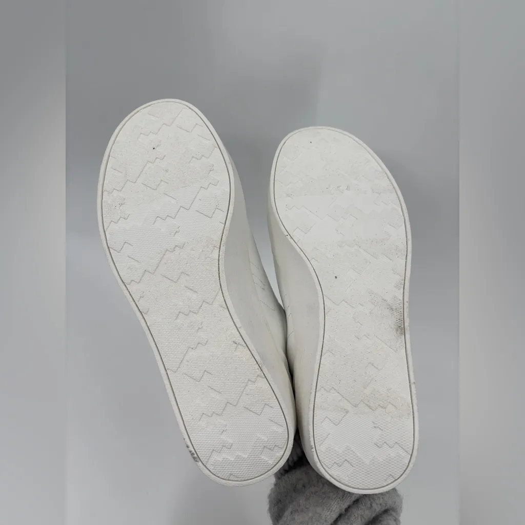 Dr. Scholl's Madison Lace Sneaker in White/Gold White Size 7.5 - Image 5