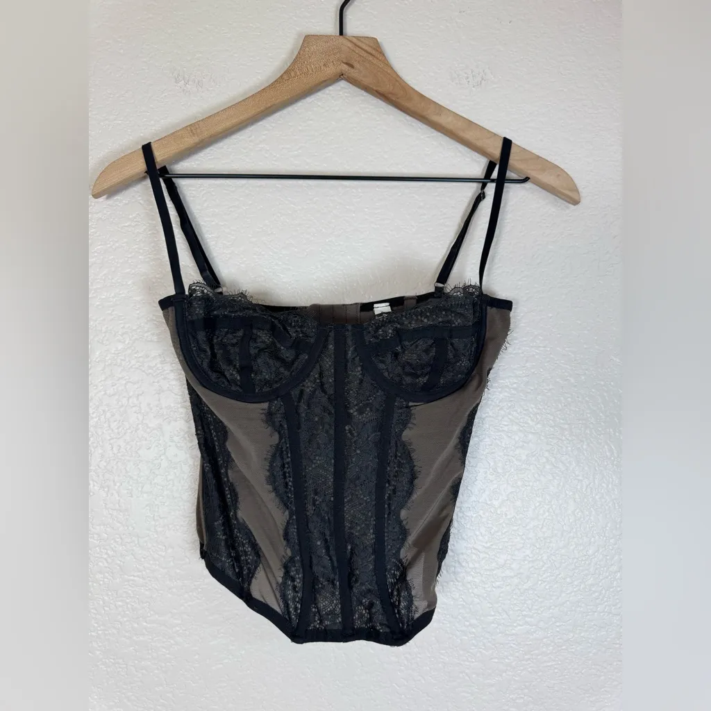 UO Out From Under Modern Love Taupe Brown Black Lace Corset Top size Medium $60 - Image 4