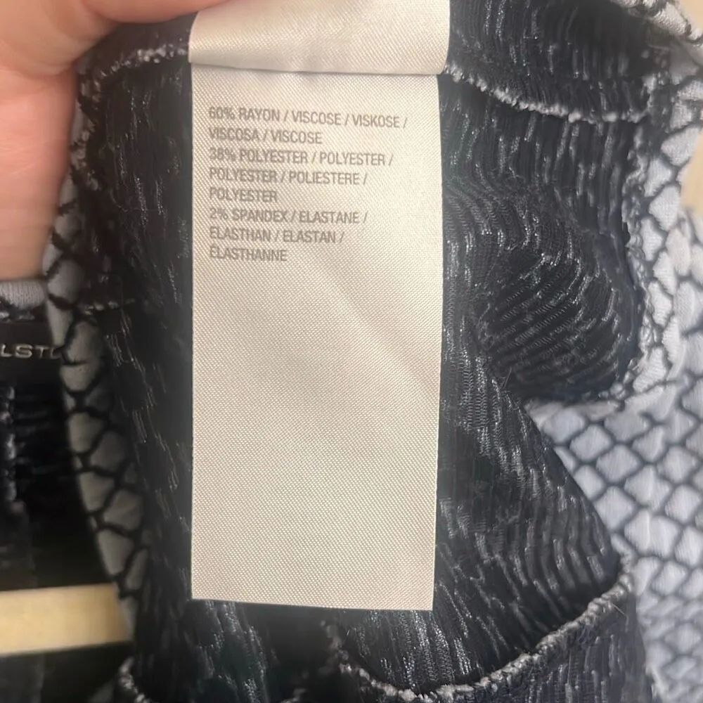 ✨H by Halston Sleeveless Jacquard Peplum Sz Large Top✨ - Image 8