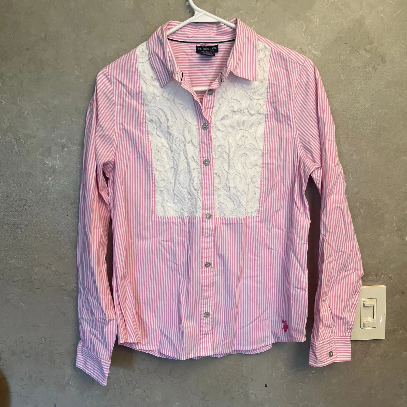 U.S. Polo Assn. Pink Pinstripe Lace Button Down Shirt M - Image 4