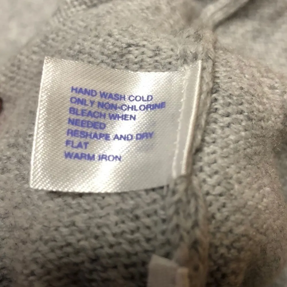 Gap  maternity grey Zip up sweater size small. - Image 6