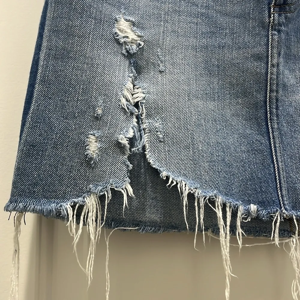 Pistola Denim Light Wash Distressed Mini Skirt Sz 27 - Image 2