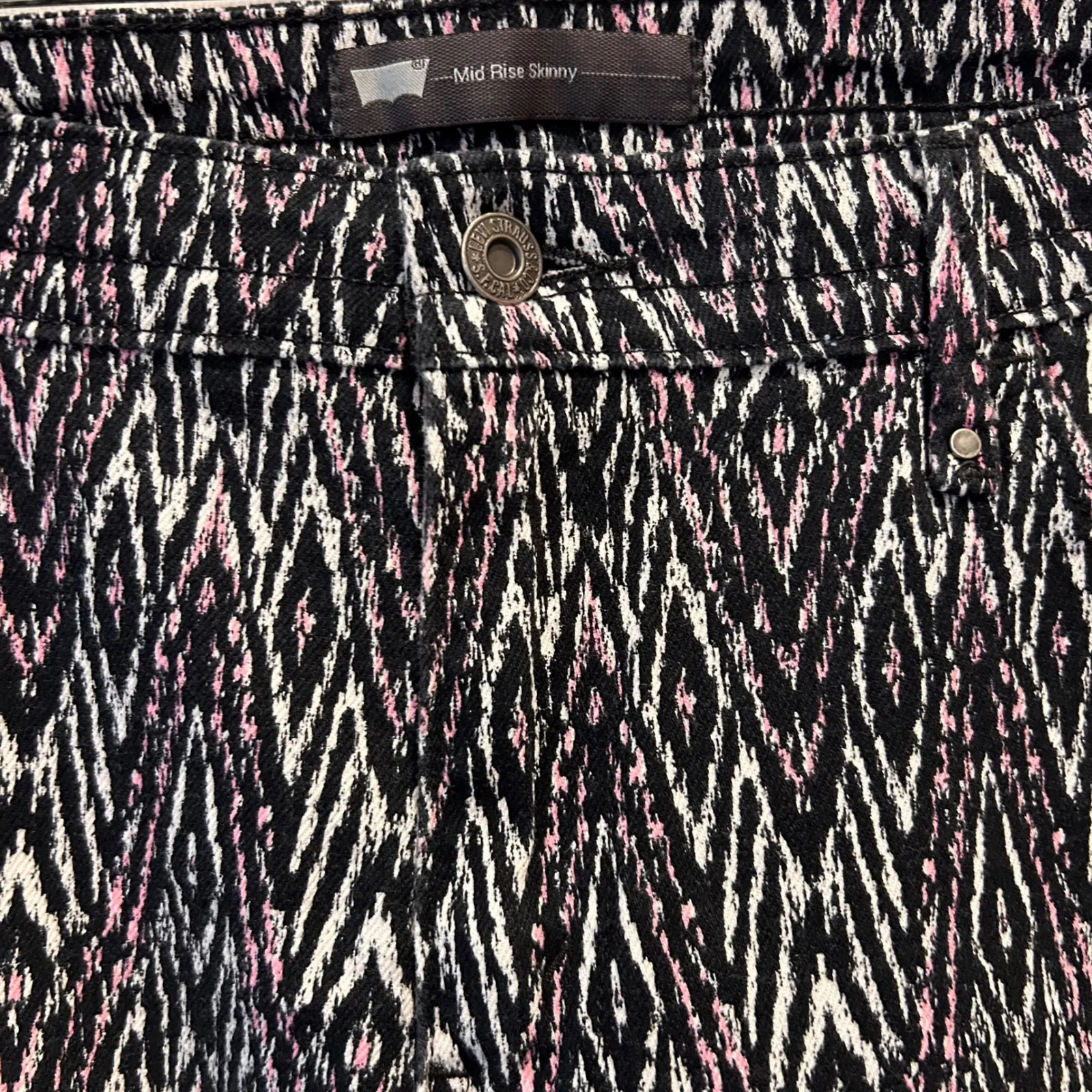 Levi Strauss Mid Rise Ankle Skinny Pants Women Size 16 W33 Geometric Print Black - Image 3